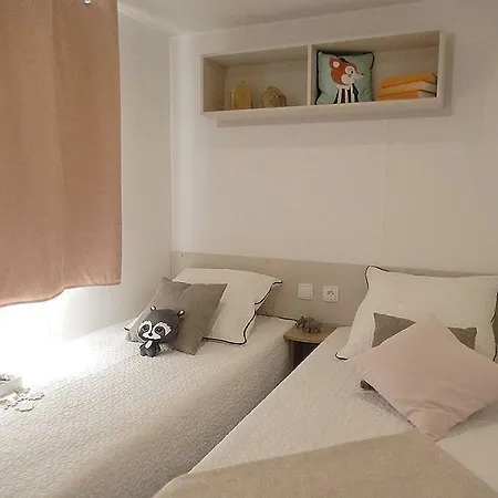 Camping Le Montourey Parque de Campismo Fréjus