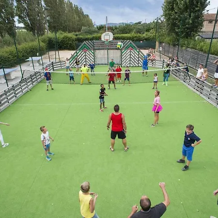 Camping Le Montourey Parque de Campismo *
