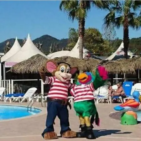 Camping Le Montourey *